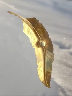 Vintage Gold Feather Pin Brooch